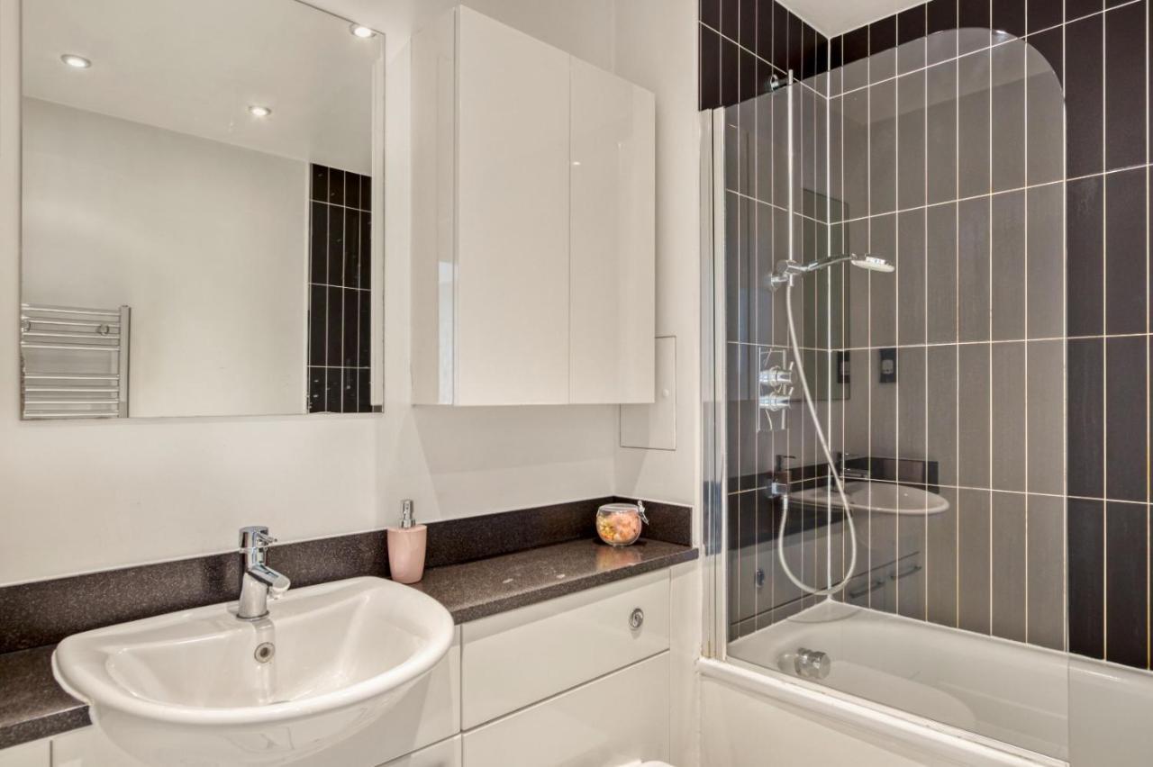Delightful Apartment Wandsworth Лондон Экстерьер фото