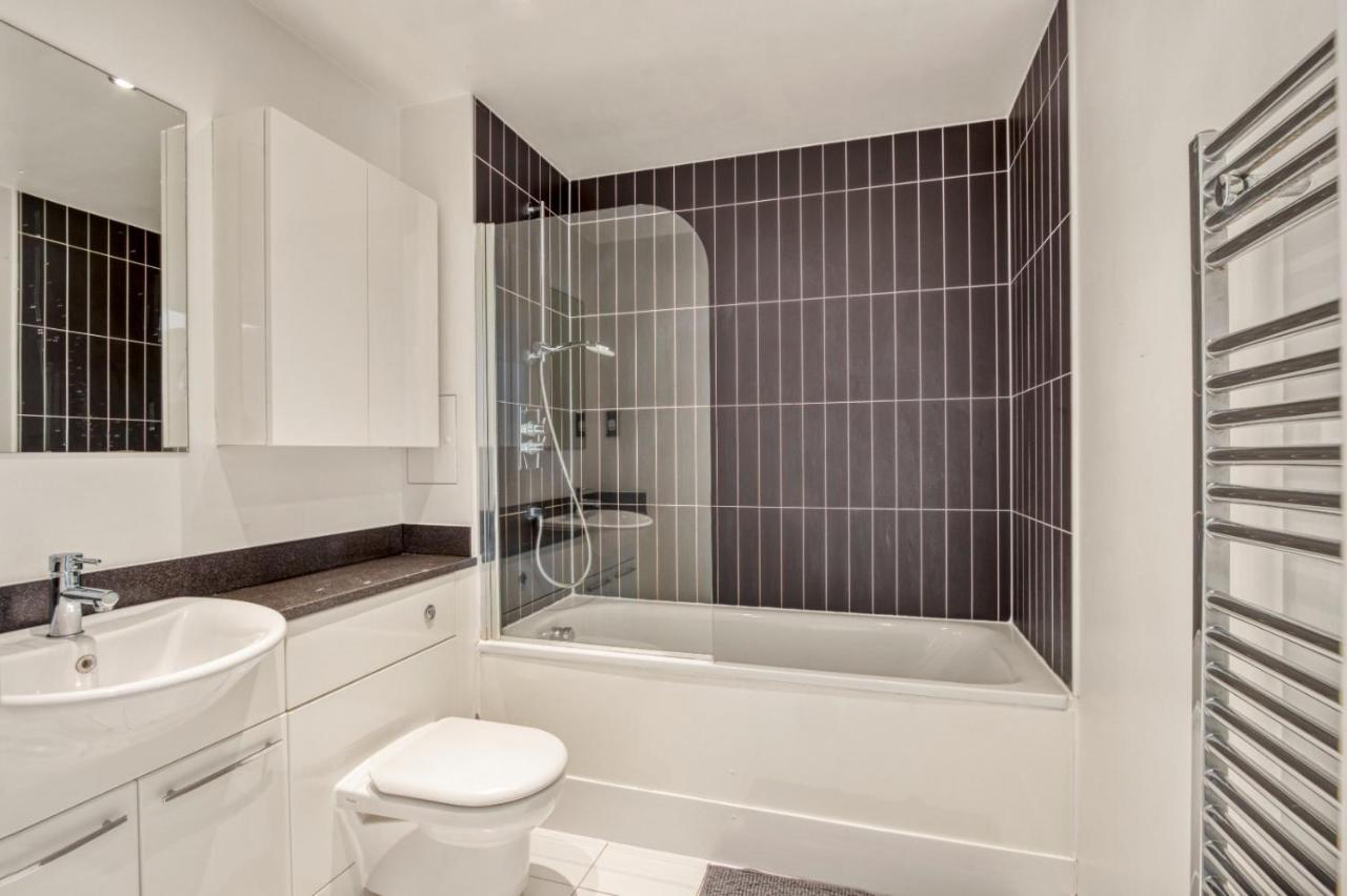Delightful Apartment Wandsworth Лондон Экстерьер фото